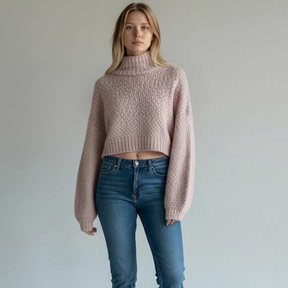 Hollister Women’s Chunky Knit Cropped Sweater Pink XS Metallic Turtleneck - Picture 2 of 13